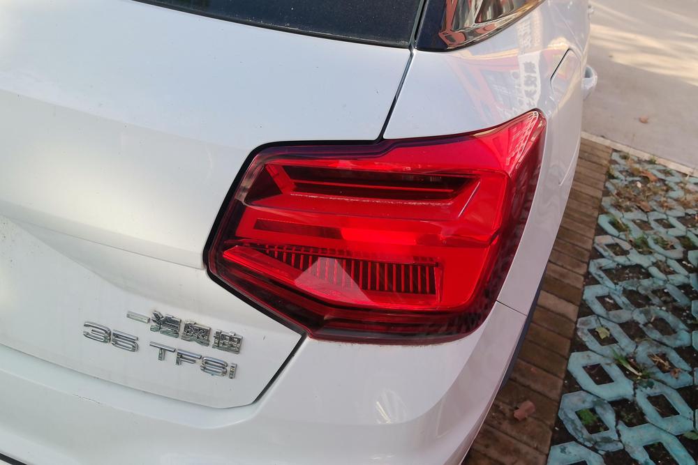 Audi Audi Q2L