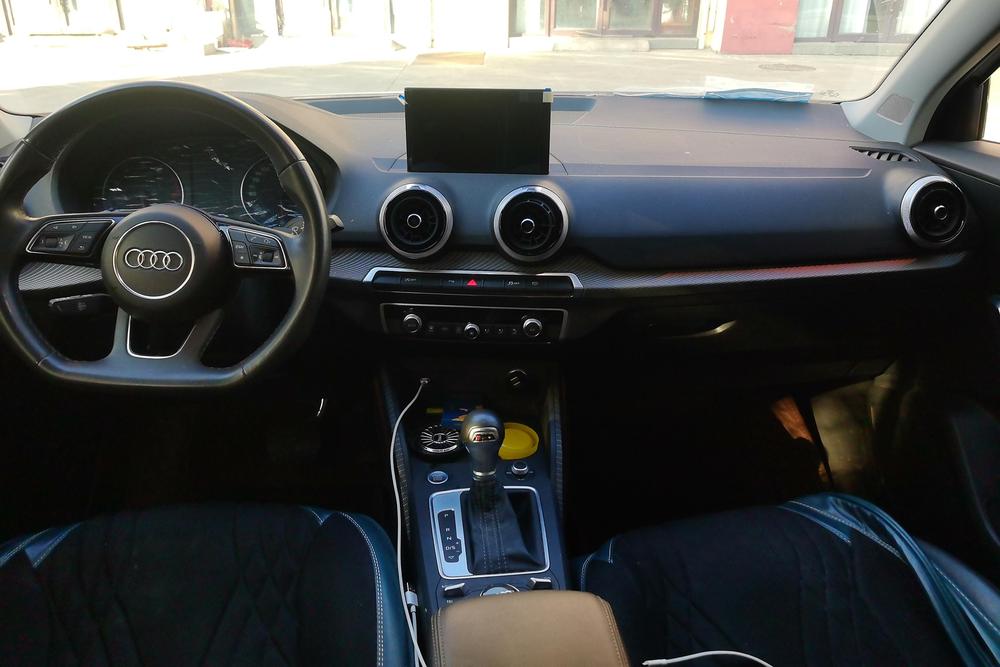 Audi Audi Q2L