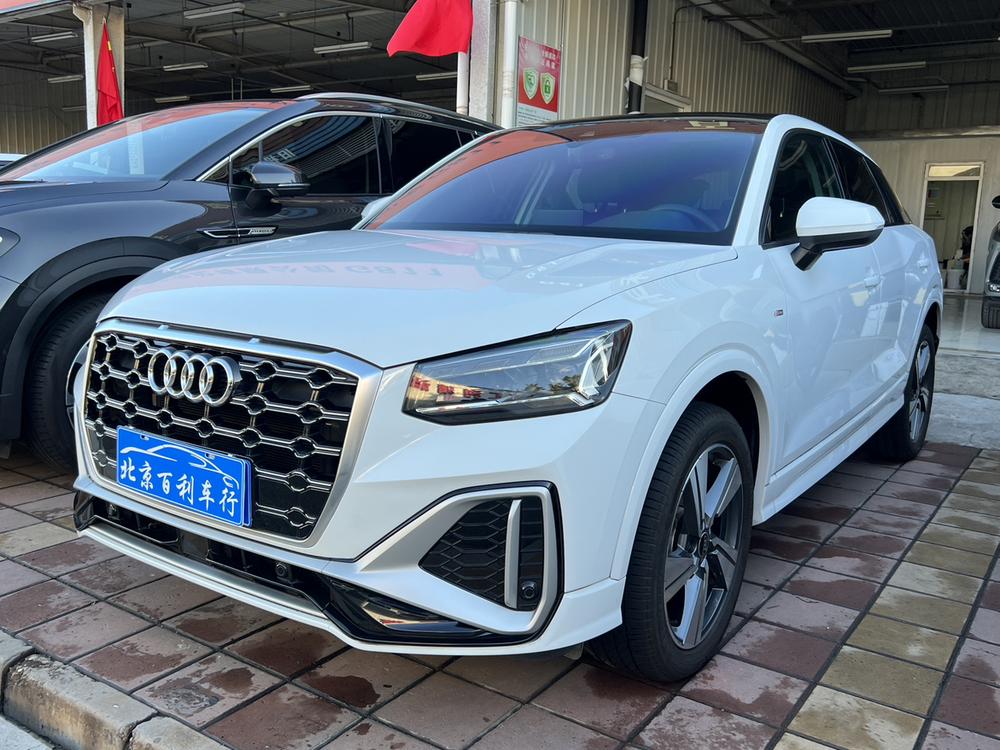 Audi Audi Q2L