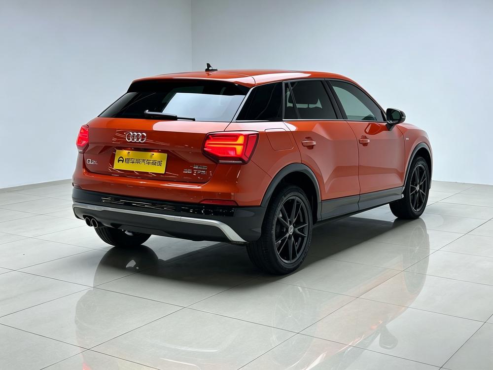Audi Audi Q2L