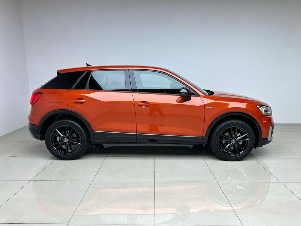 Audi Audi Q2L