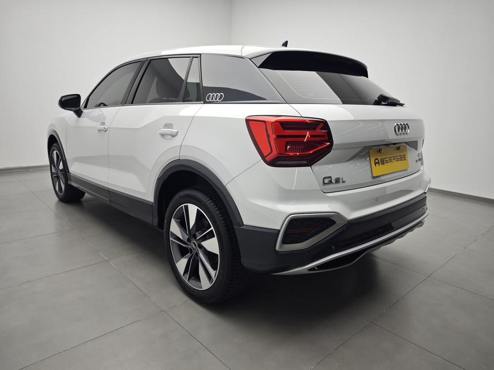 Audi Audi Q2L