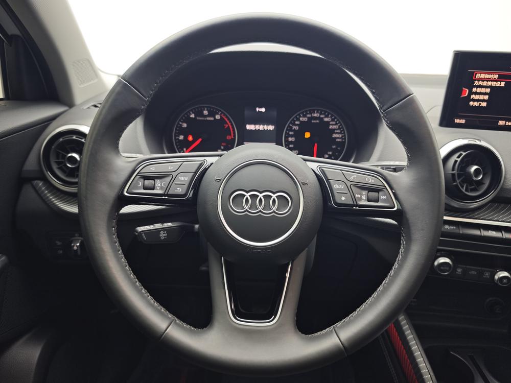 Audi Audi Q2L