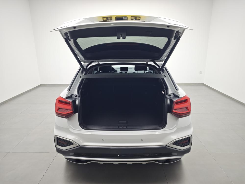 Audi Audi Q2L
