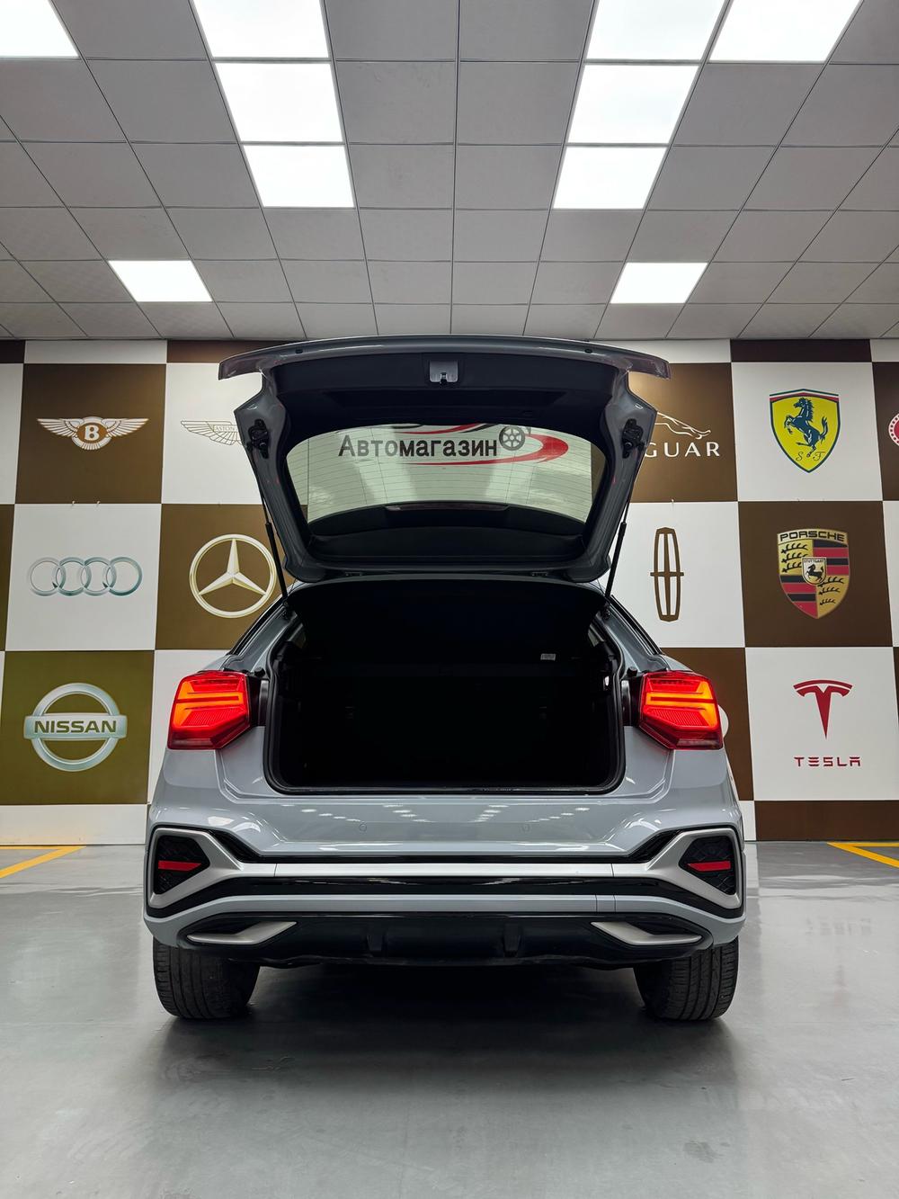Audi Audi Q2L