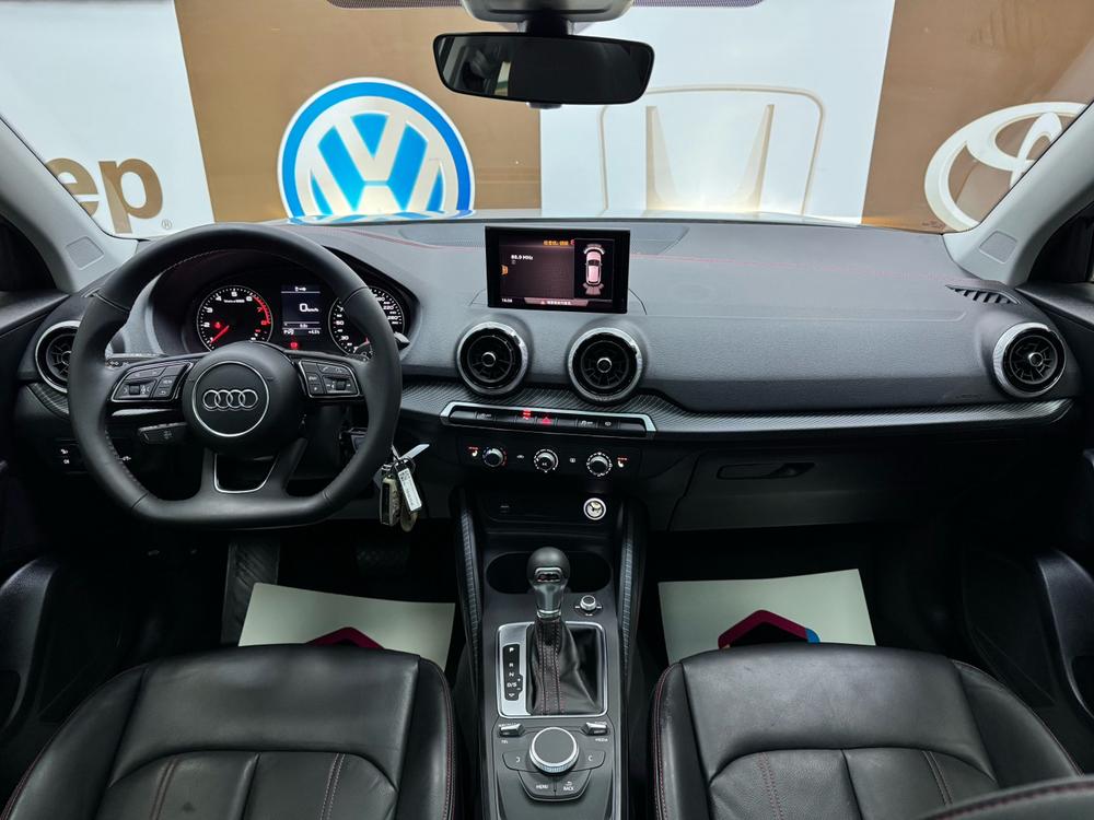 Audi Audi Q2L