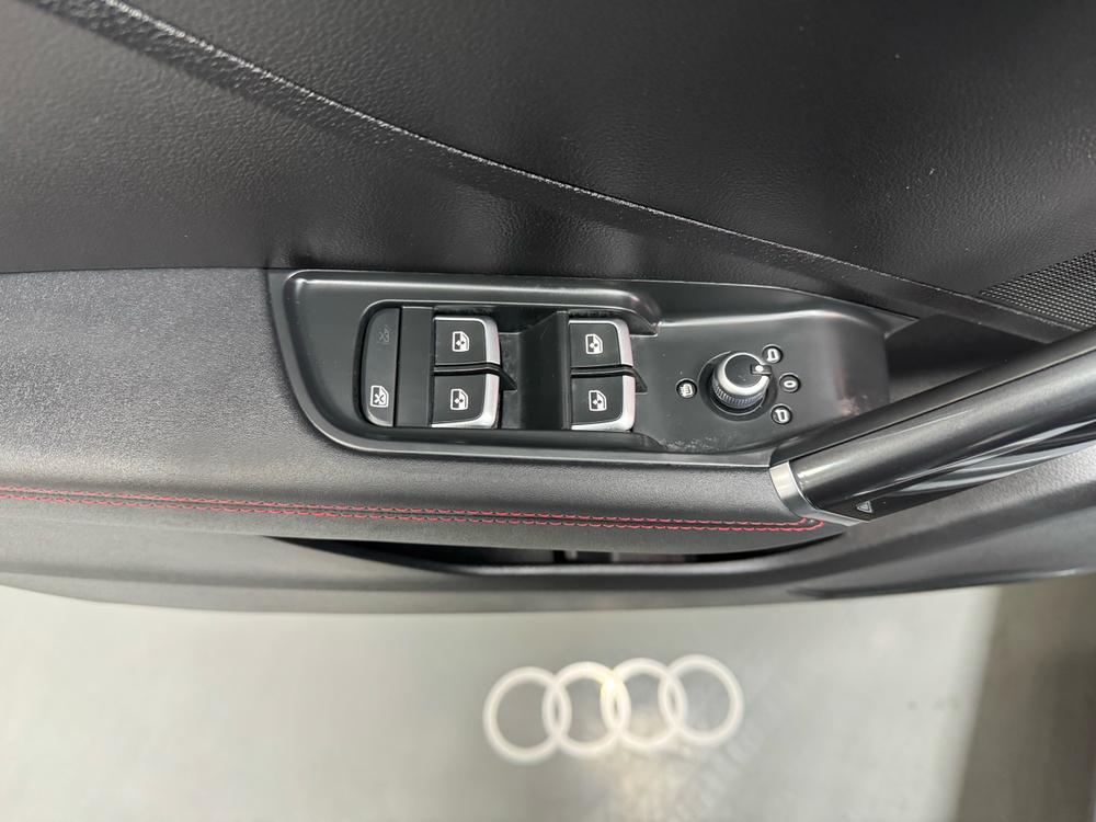 Audi Audi Q2L