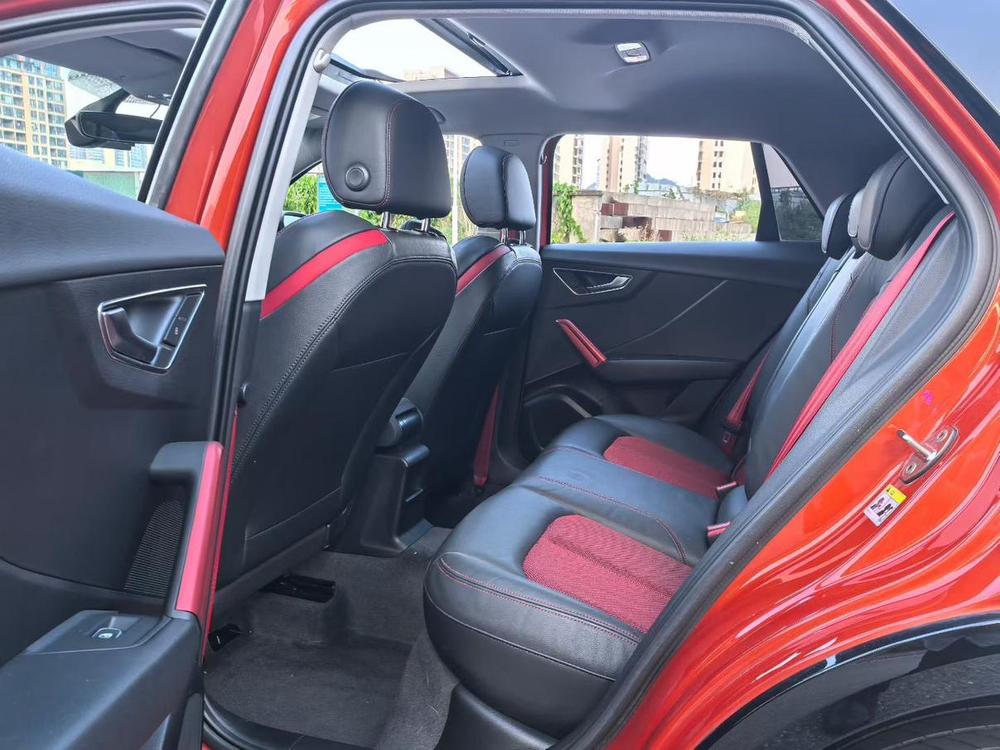 Audi Audi Q2L