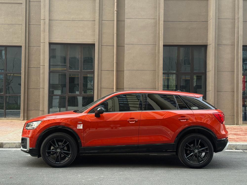 Audi Audi Q2L