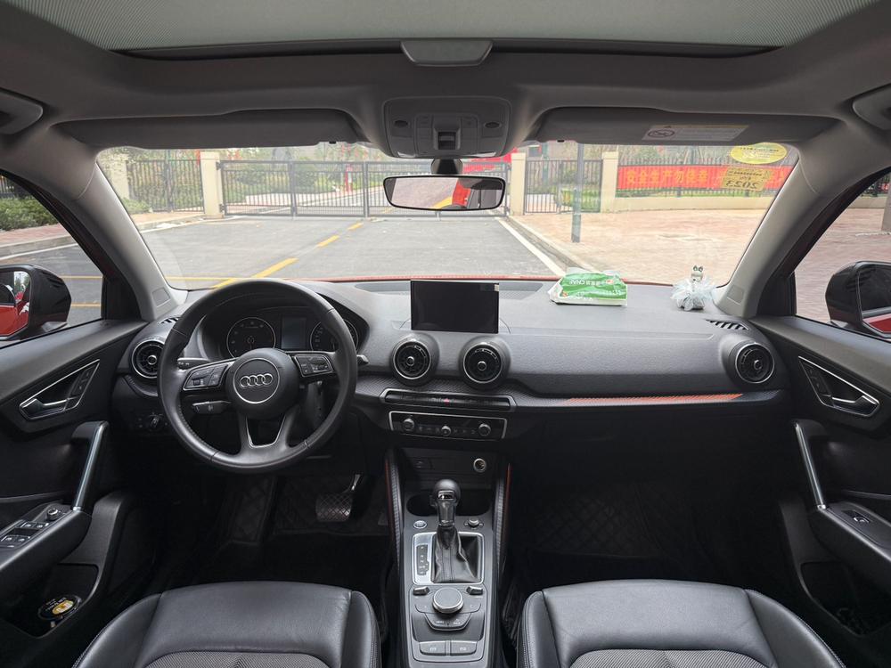 Audi Audi Q2L