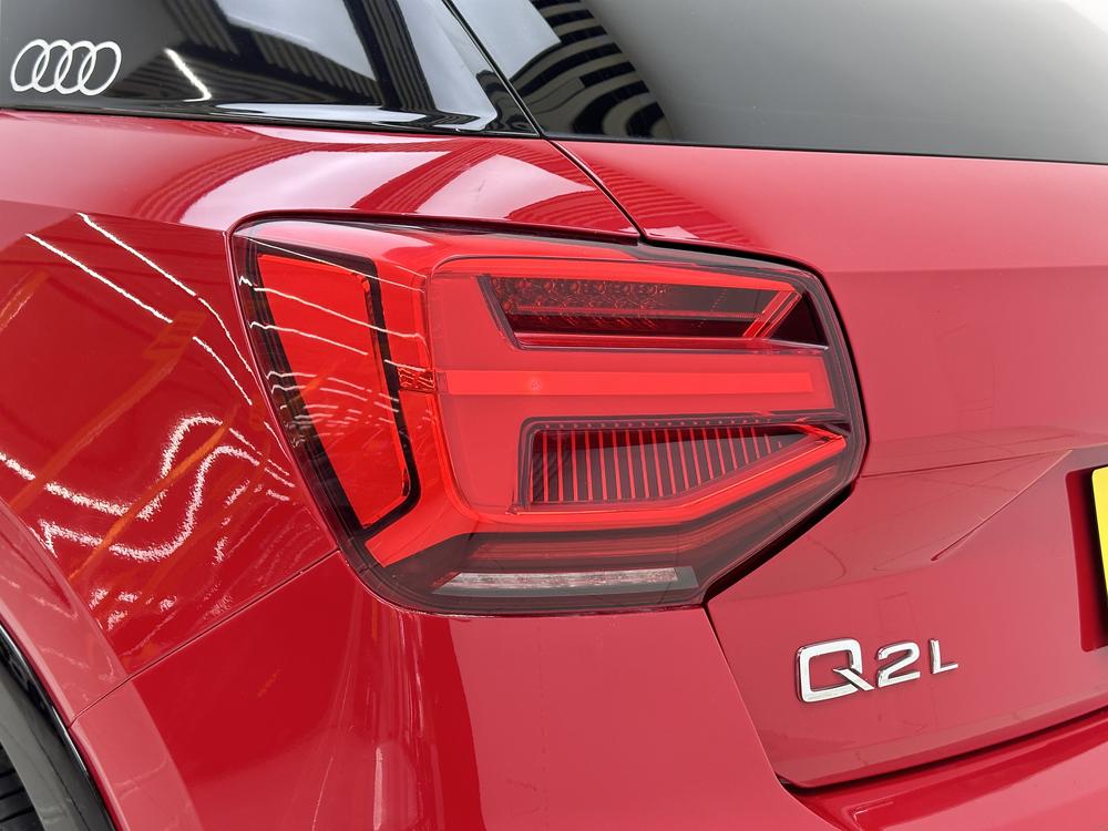 Audi Audi Q2L