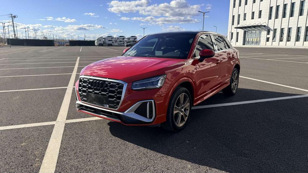 Audi Audi Q2L