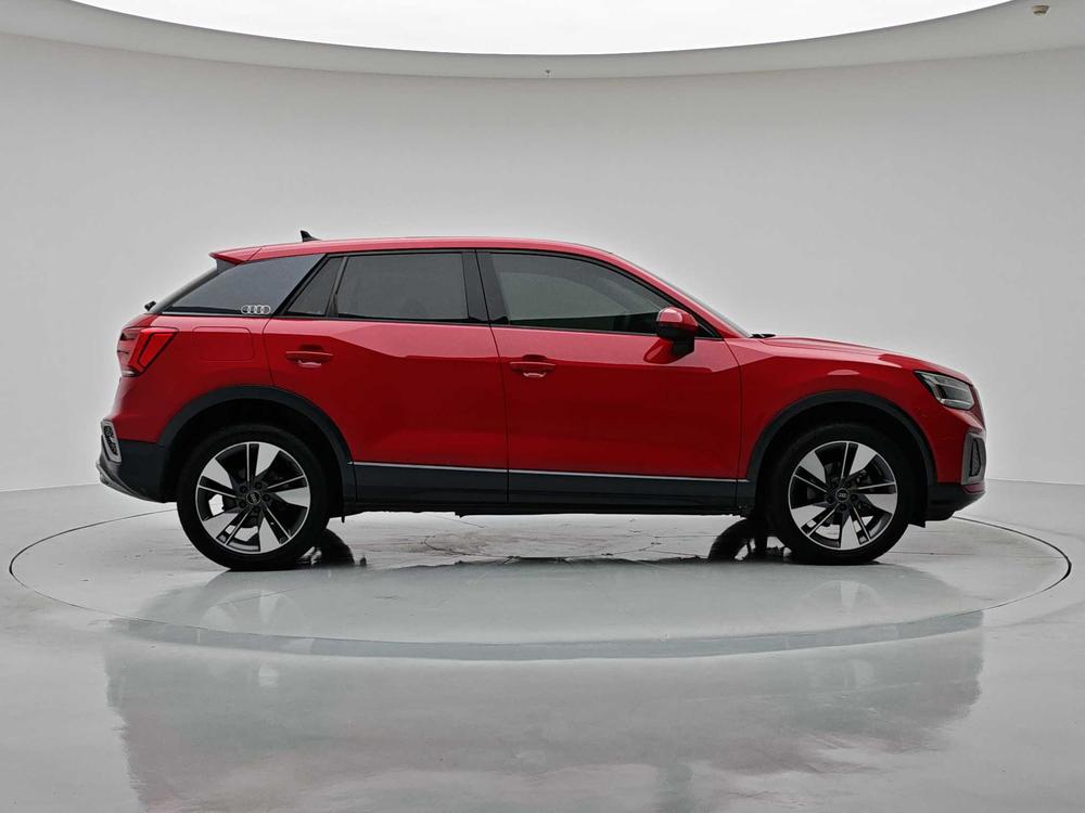 Audi Audi Q2L