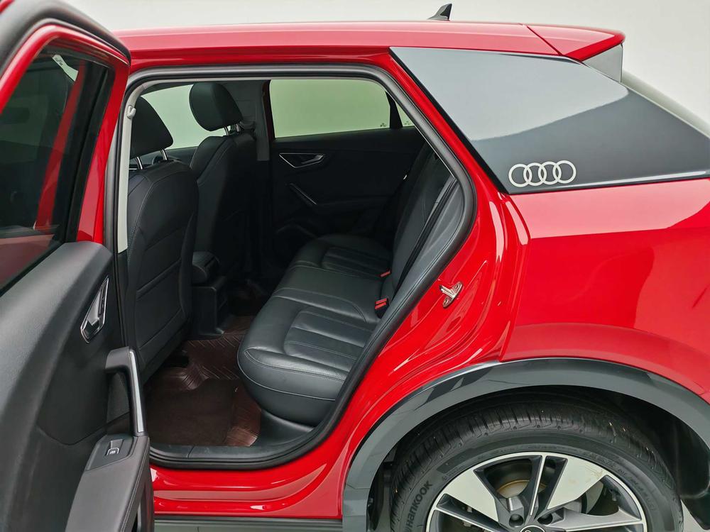 Audi Audi Q2L