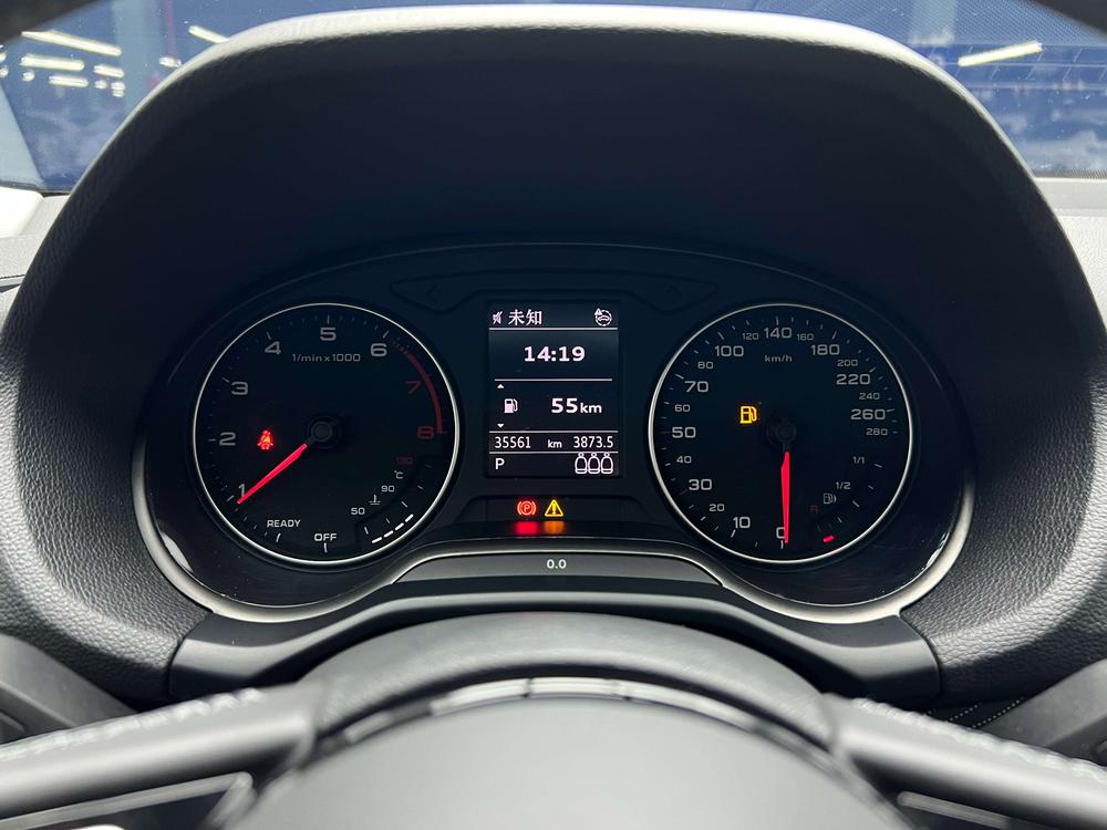 Audi Audi Q2L