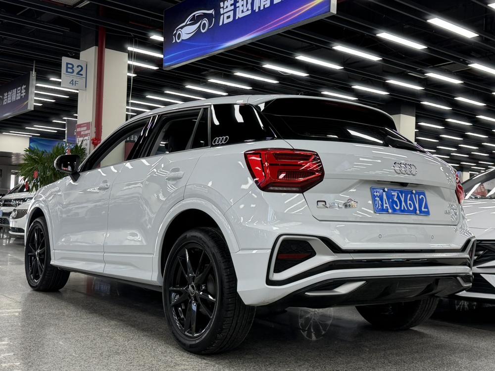 Audi Audi Q2L