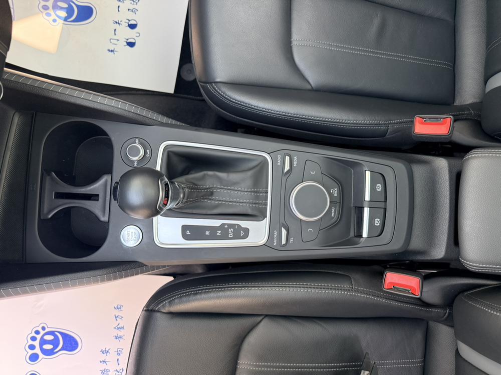 Audi Audi Q2L