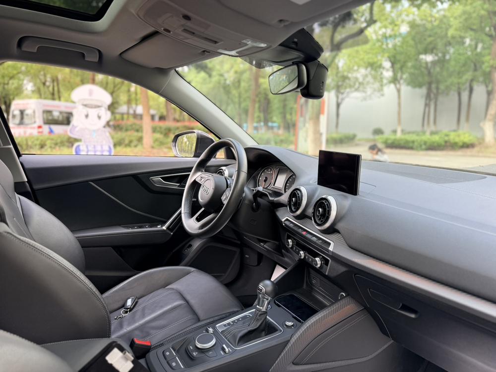 Audi Audi Q2L