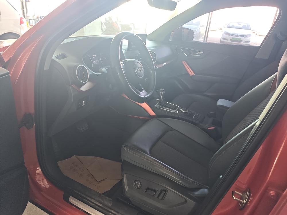 Audi Audi Q2L