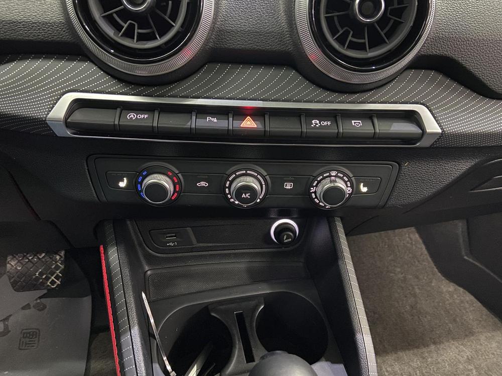 Audi Audi Q2L