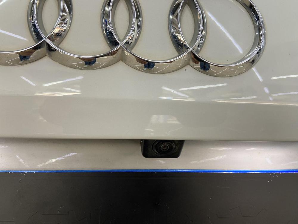 Audi Audi Q2L