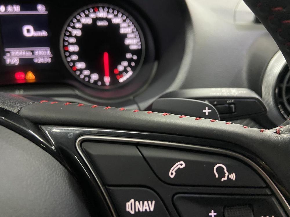 Audi Audi Q2L