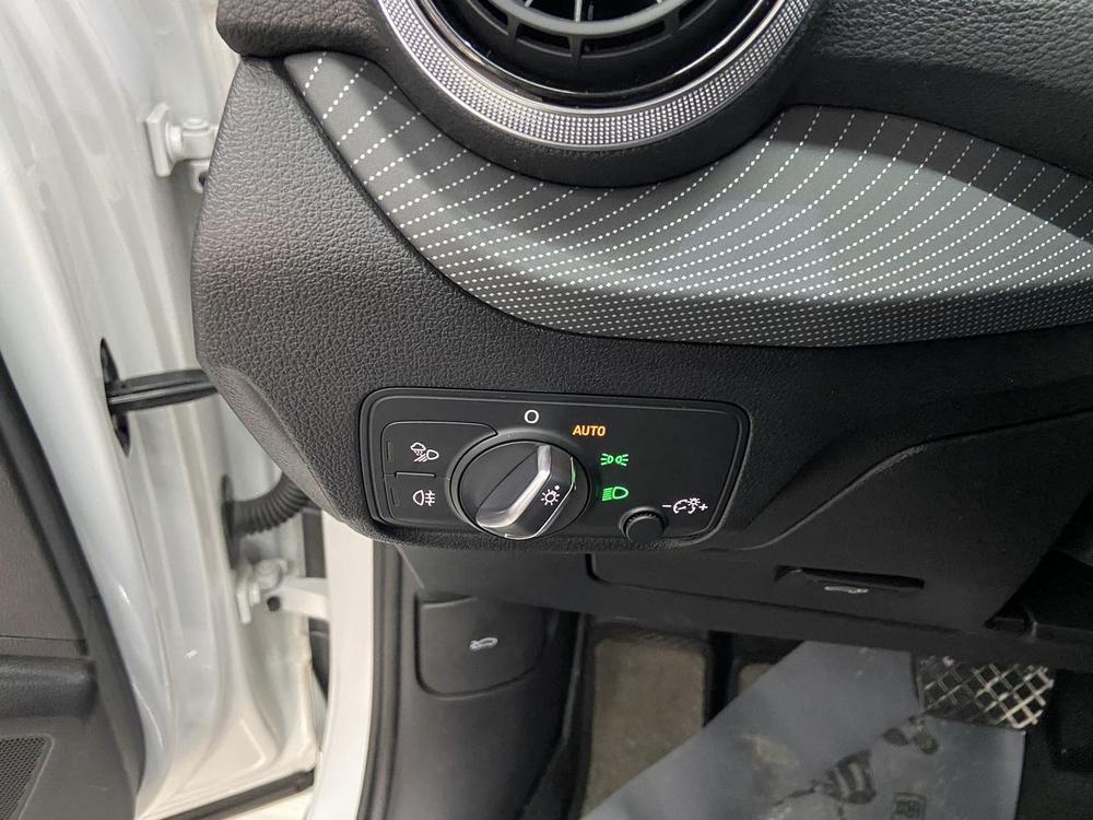 Audi Audi Q2L