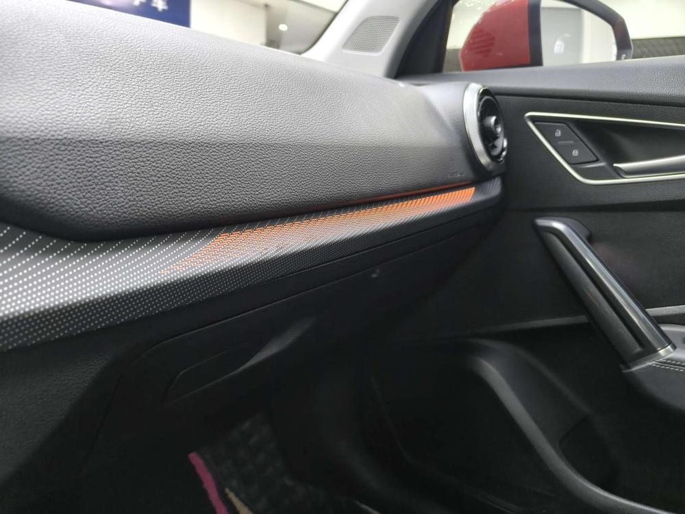 Audi Audi Q2L