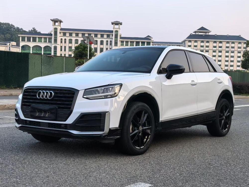 Audi Audi Q2L