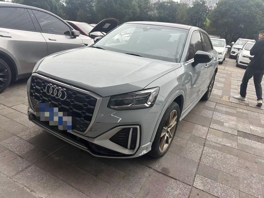Audi Audi Q2L
