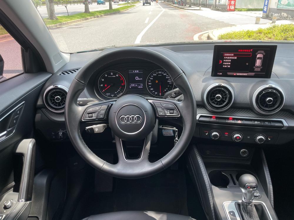 Audi Audi Q2L