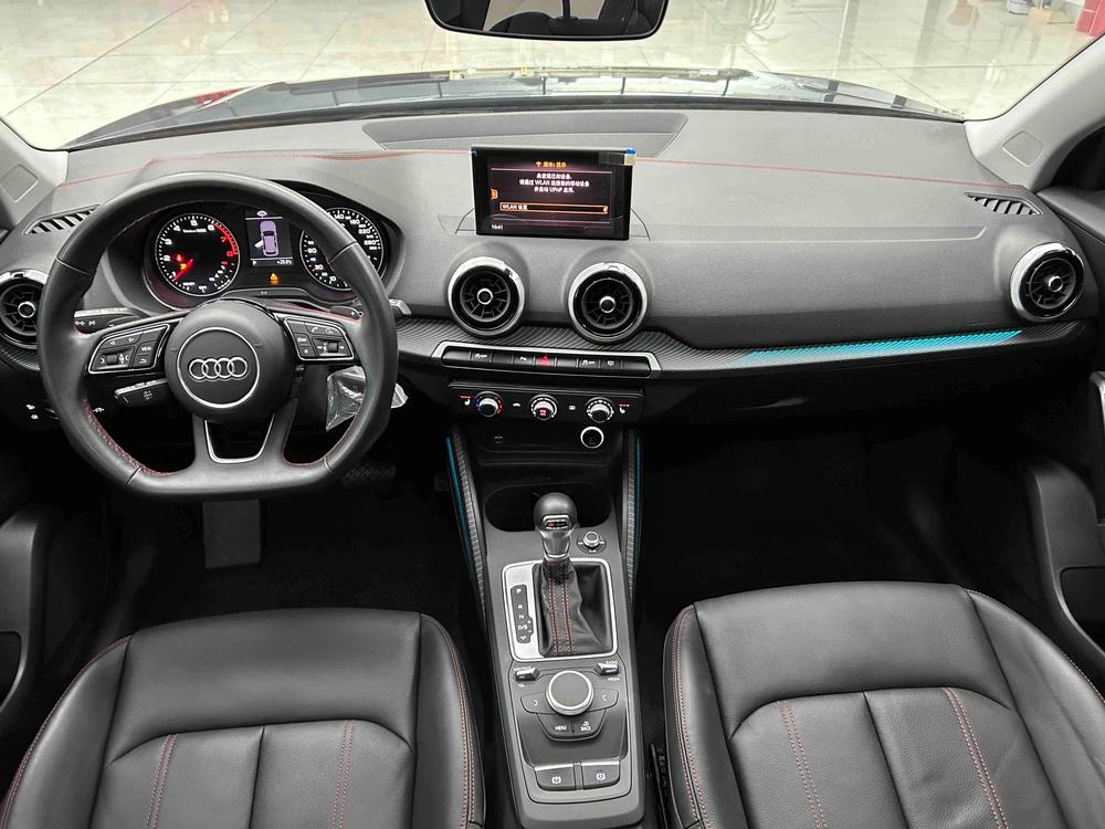 Audi Audi Q2L