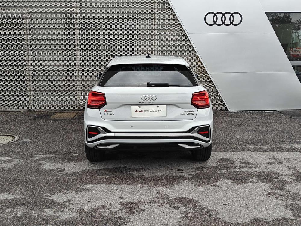 Audi Audi Q2L