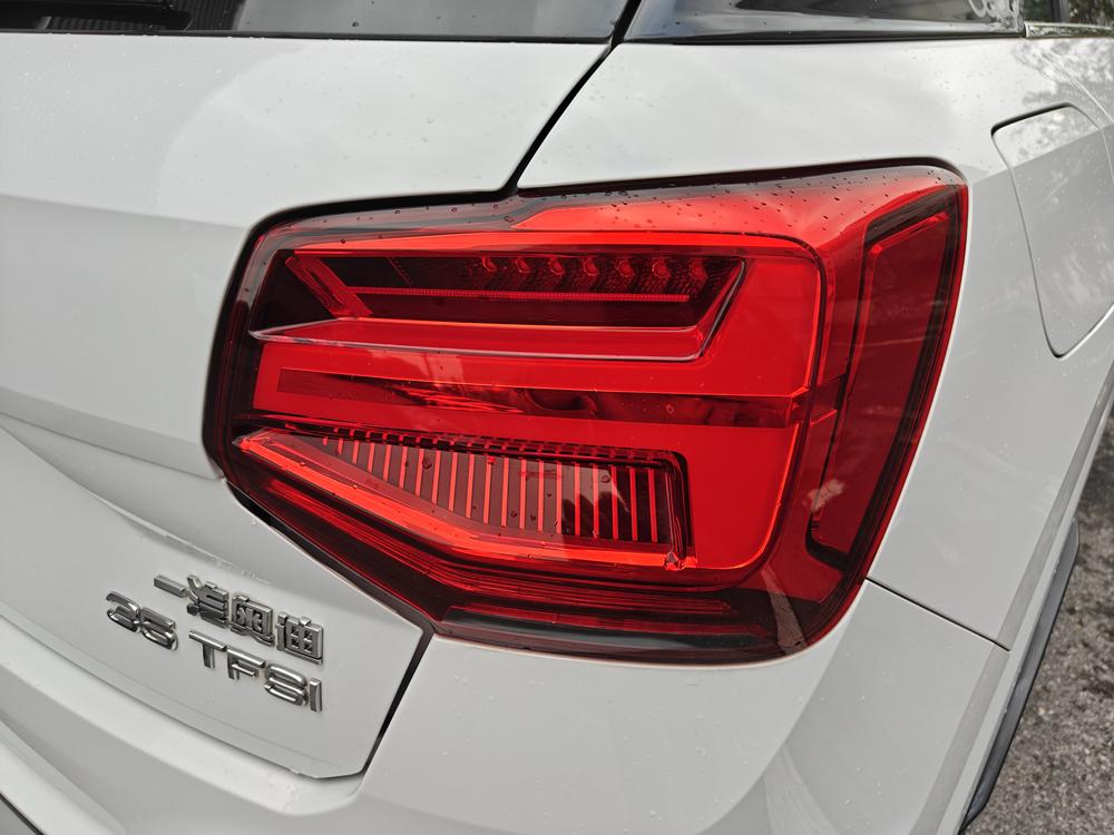 Audi Audi Q2L