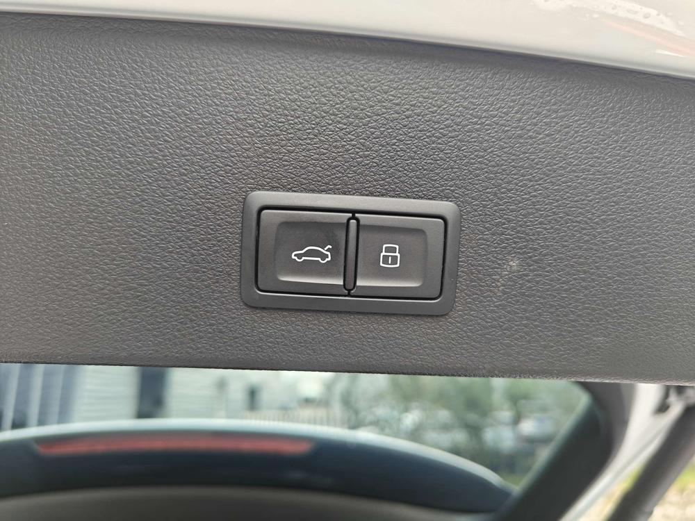 Audi Audi Q2L
