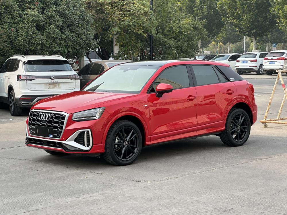 Audi Audi Q2L