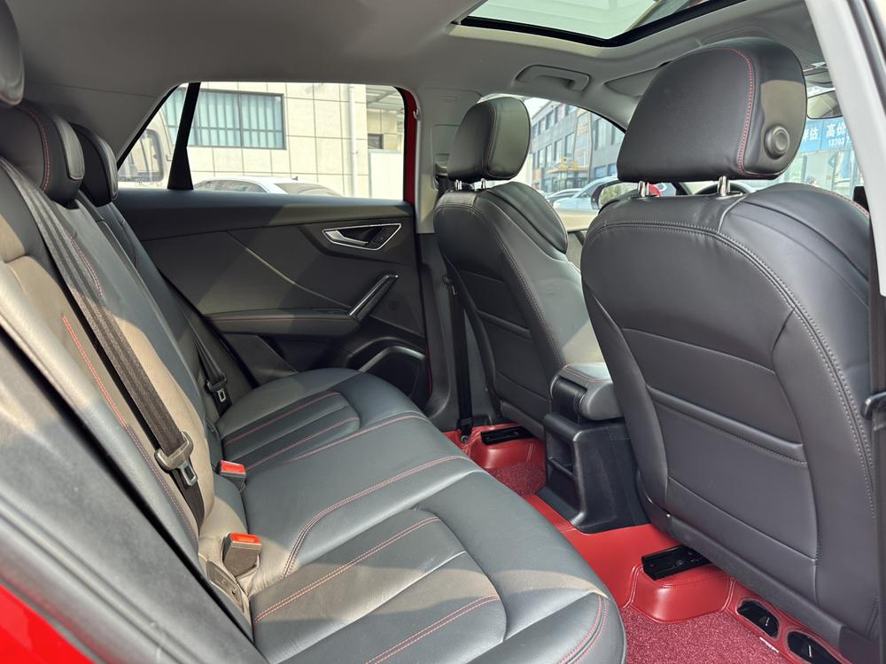 Audi Audi Q2L