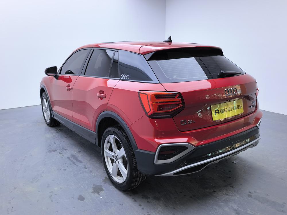 Audi Audi Q2L