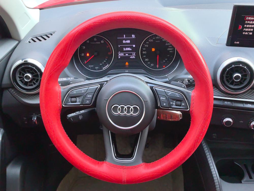 Audi Audi Q2L
