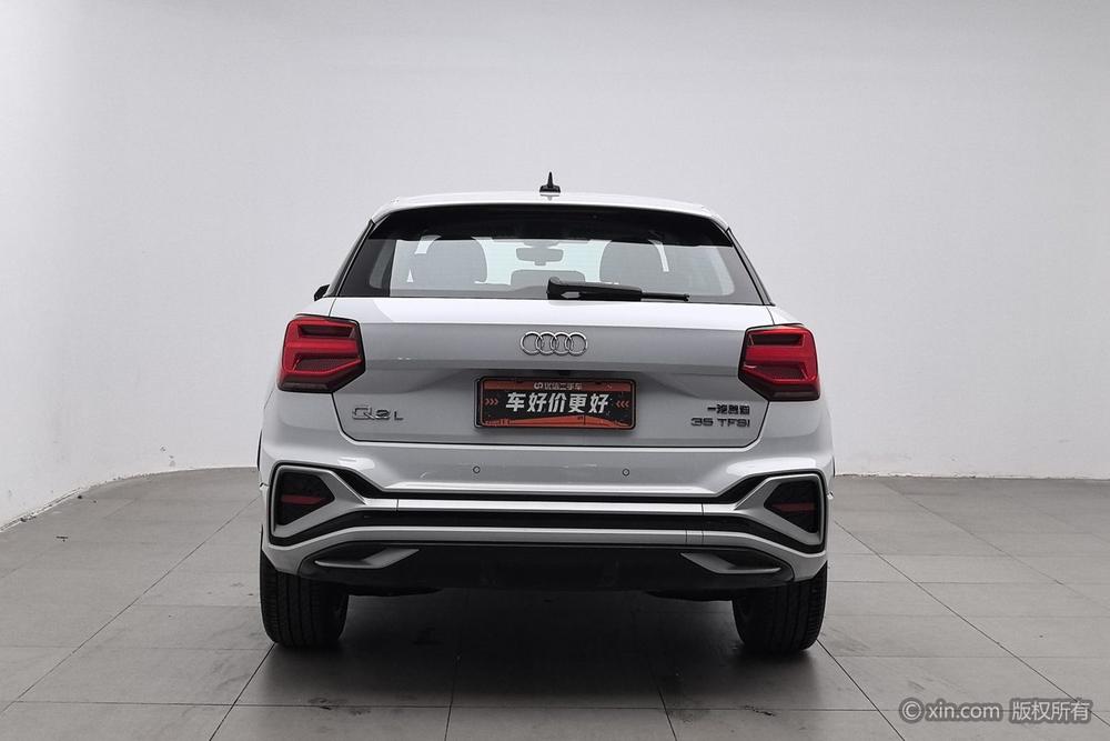 Audi Audi Q2L