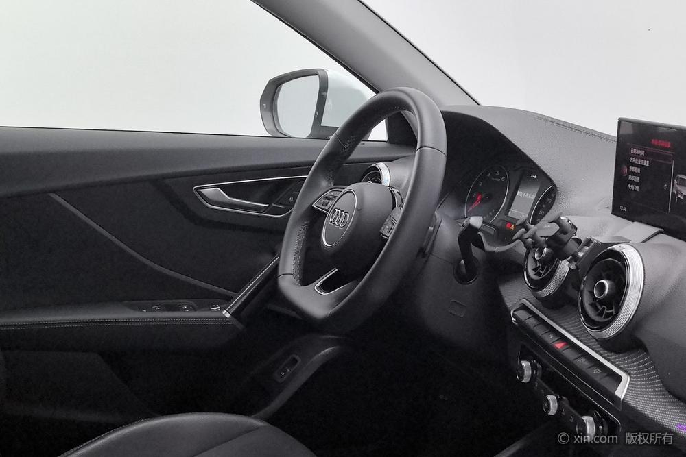 Audi Audi Q2L