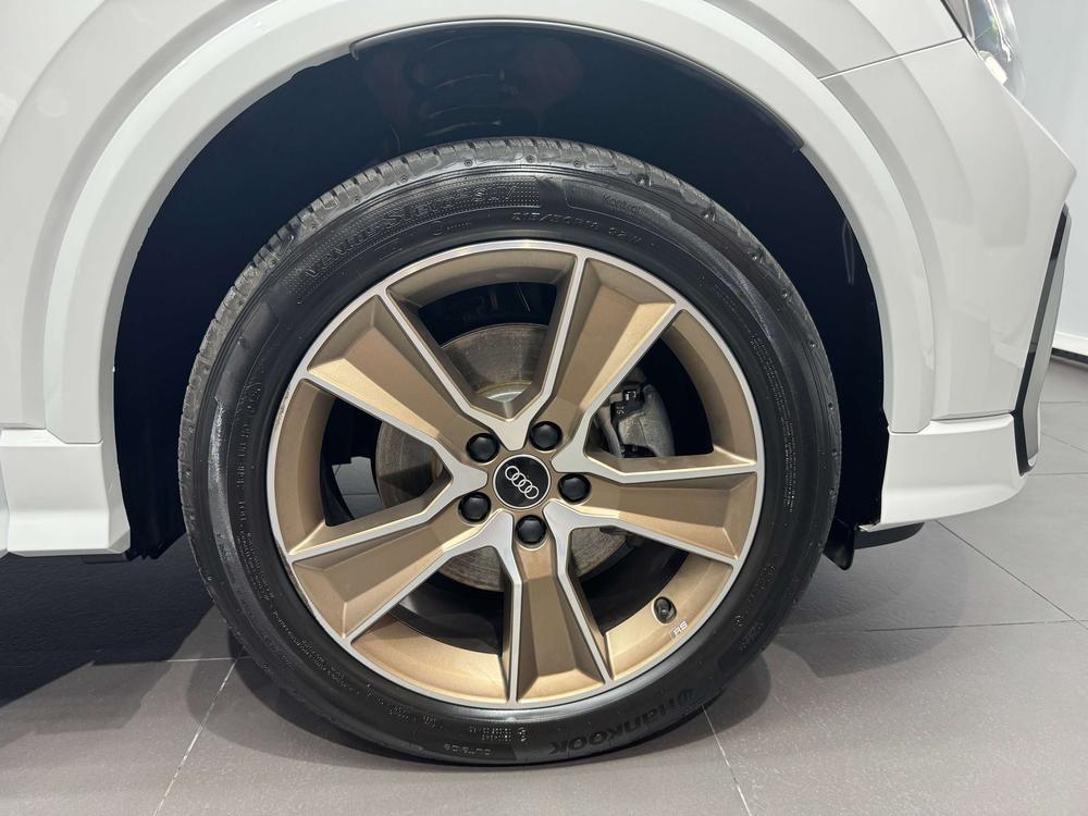 Audi Audi Q2L
