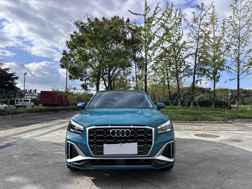 Audi Audi Q2L