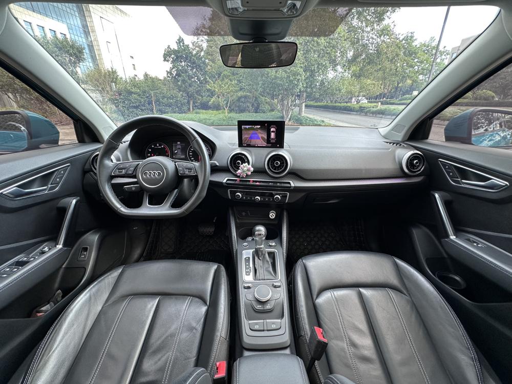 Audi Audi Q2L