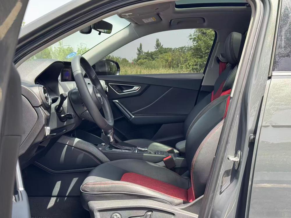 Audi Audi Q2L