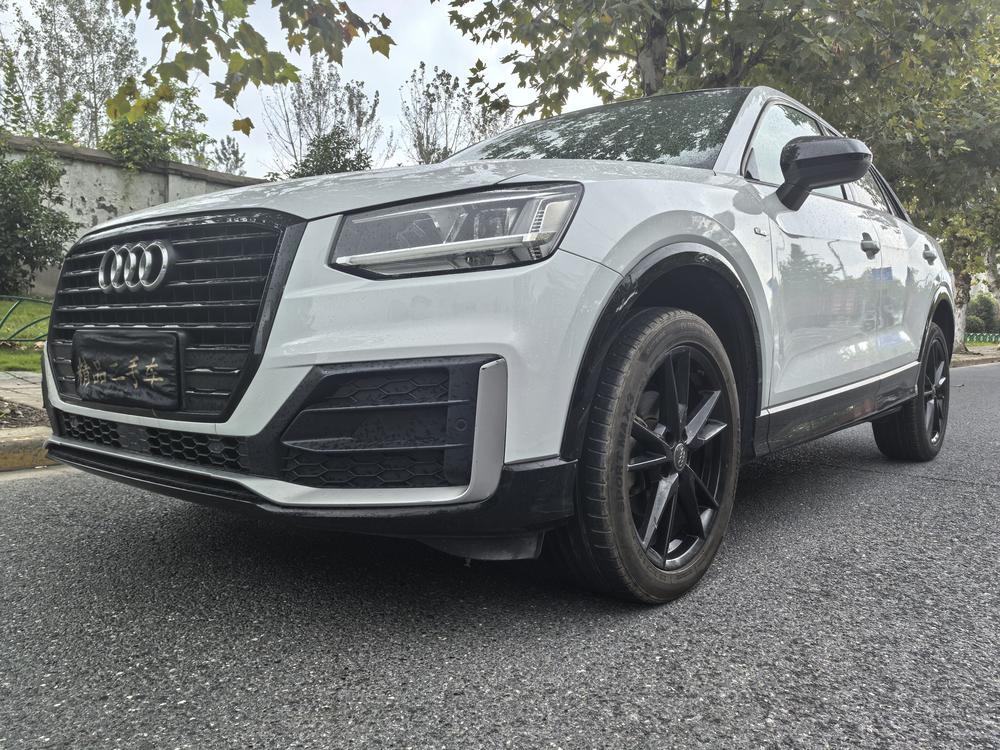 Audi Audi Q2L