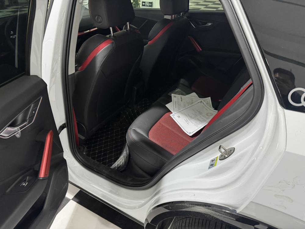 Audi Audi Q2L