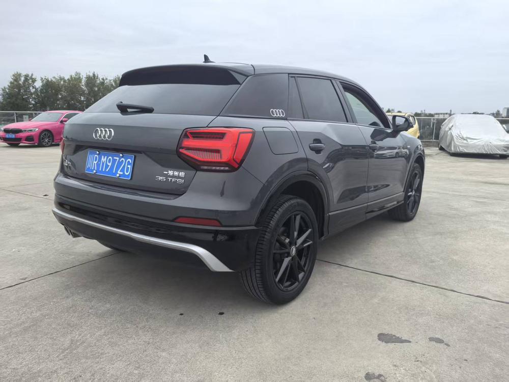 Audi Audi Q2L