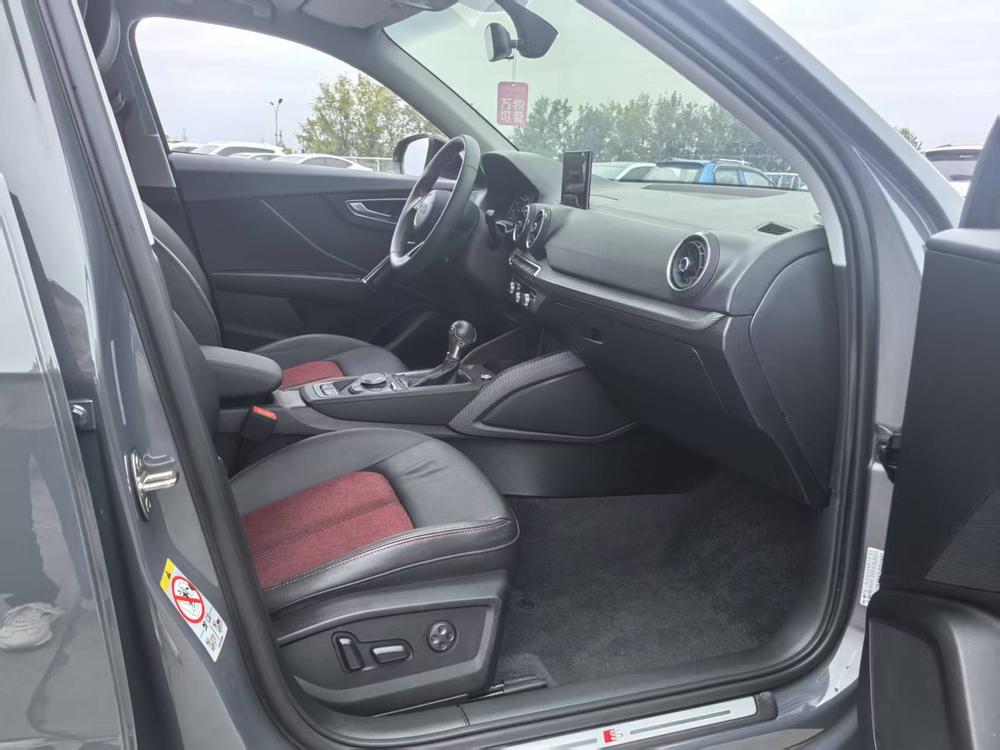 Audi Audi Q2L