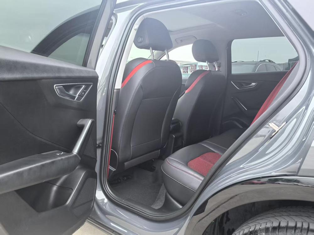 Audi Audi Q2L